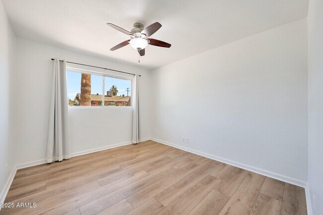 Building Photo - 8507 E Mariposa Dr