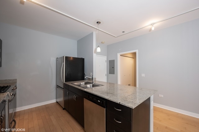 Building Photo - 8 E Randolph