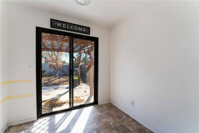 Building Photo - 6673 W Pleasant Plains Way