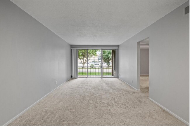 Building Photo - 6423 Colony Way