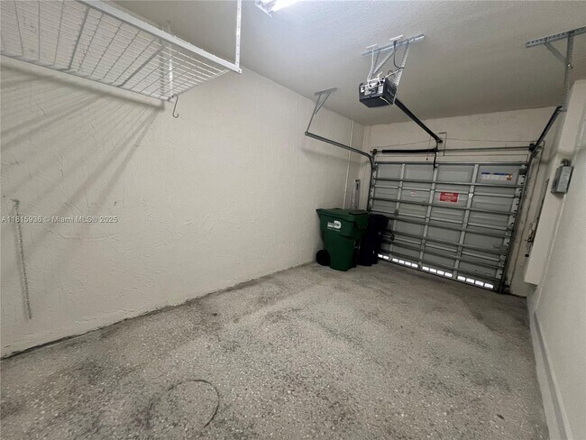 Building Photo - 15001 SW 119th Ln