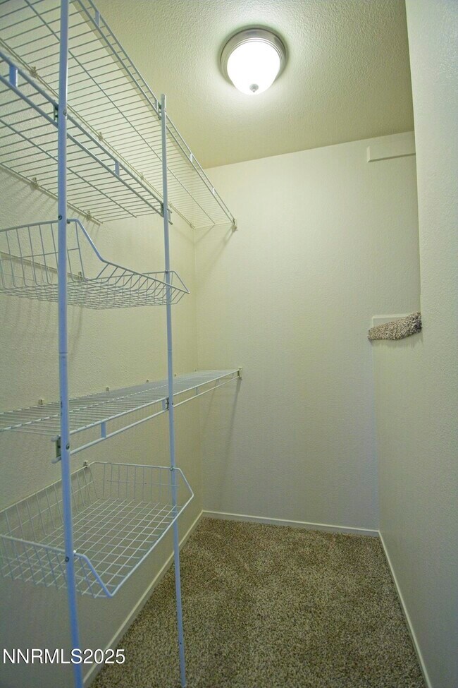 Building Photo - 4941 Catalina Dr