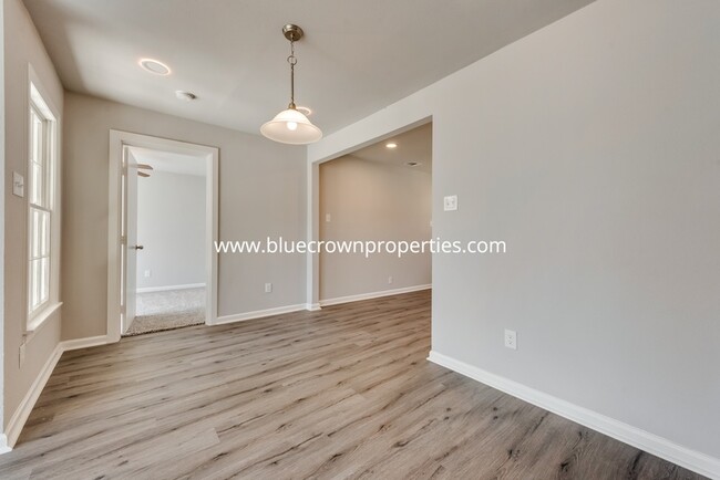 Building Photo - 3809 Mercury St