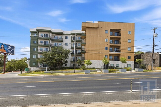 Building Photo - 4802 S Congress Ave