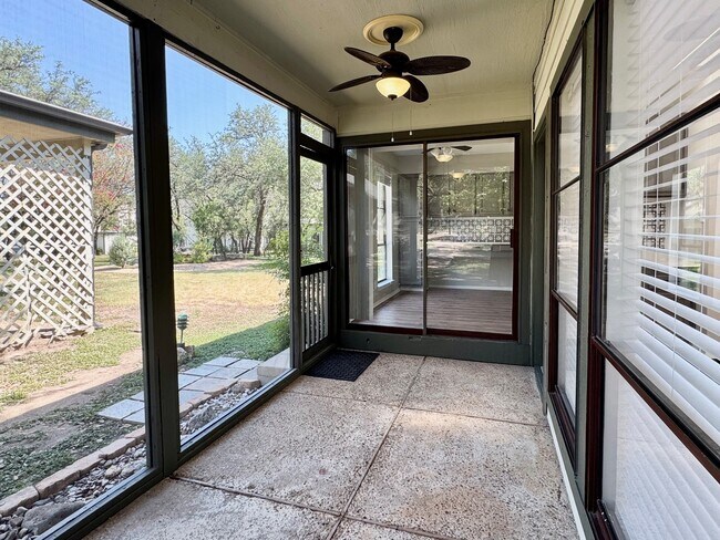 Building Photo - 30 Casa Verde St