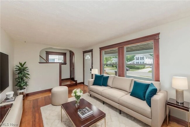 Building Photo - 3 Bedroom 1 Bathroom House in Lorain