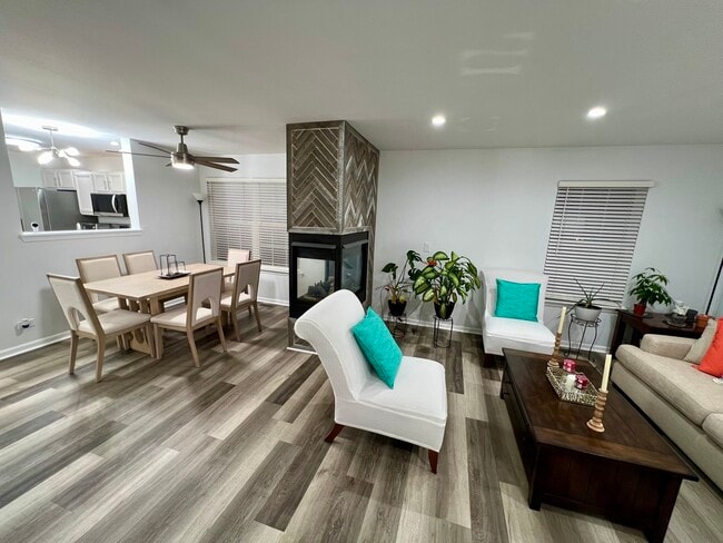 Building Photo - 113 W Big Horn Dr