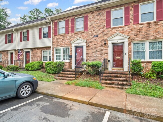 Building Photo - 6436 Old Pineville Rd
