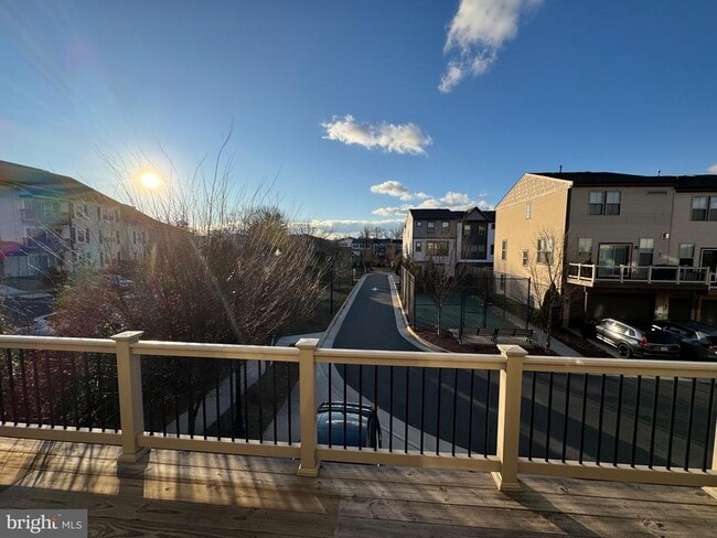 Building Photo - 120 Tolocka Terrace NE