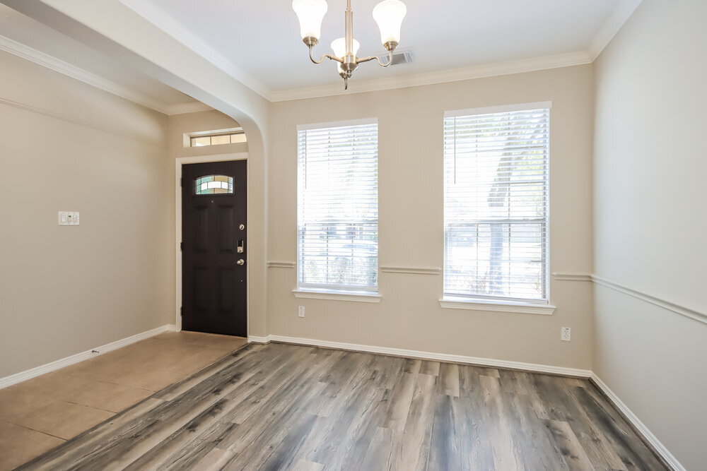 Building Photo - 20175 Royal Orchard Dr