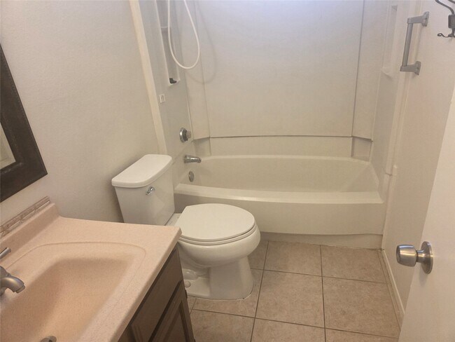 Building Photo - 3218 Glade Springs Dr