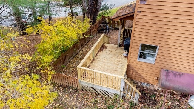 Building Photo - 112 Wickham Square