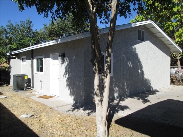 Building Photo - 852 N Davidson Ave