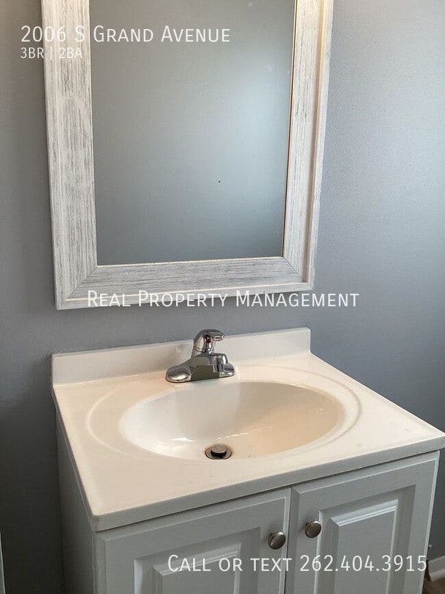 Building Photo - 2006 S Grand Ave