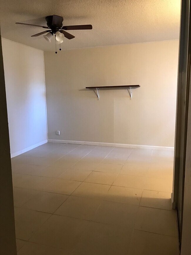 Building Photo - 1733 Timberwood Dr