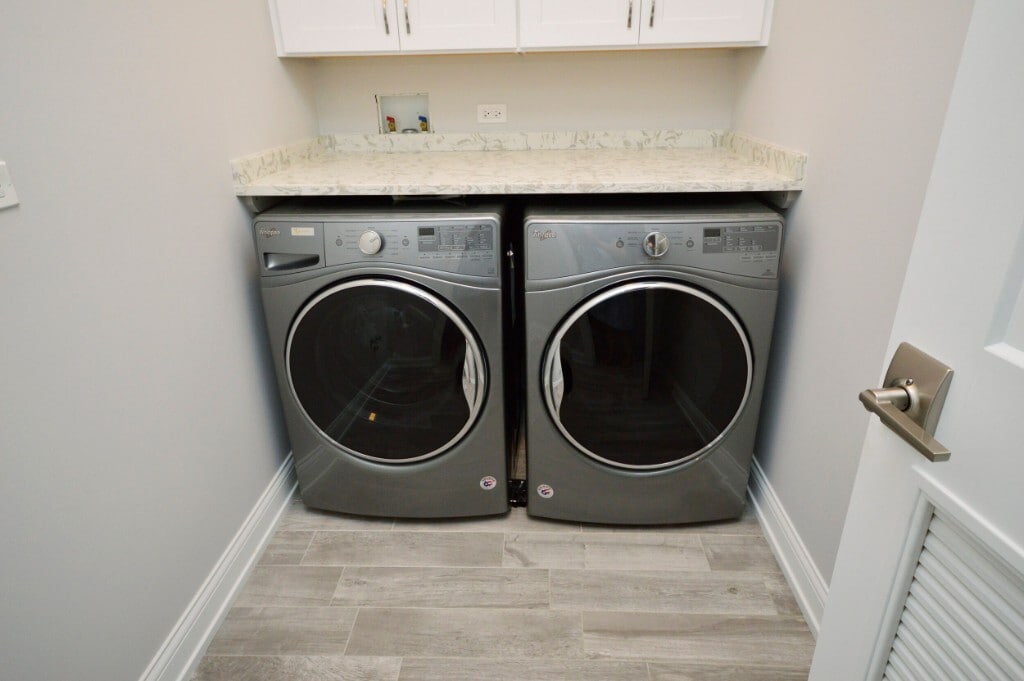 Building Photo - 4727 N Winchester Ave