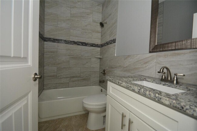 Building Photo - 1 Pontiac Ln