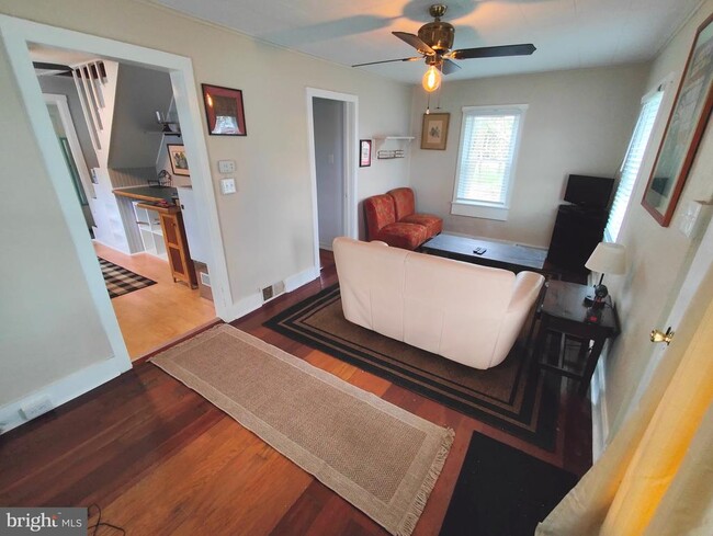 Building Photo - 4884 Charles Town Rd