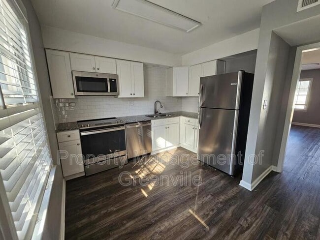 Building Photo - 1438 Dover Rd