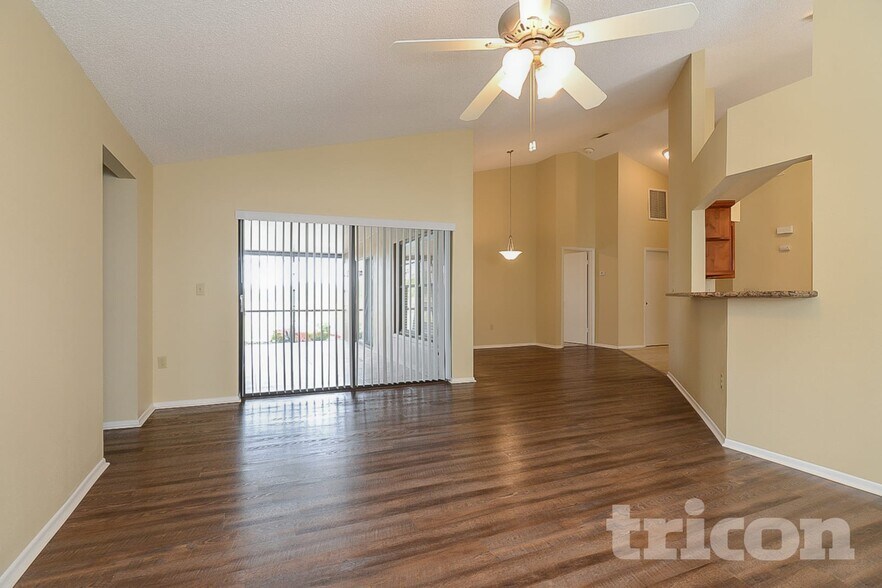 Building Photo - 3699 Chatham Dr