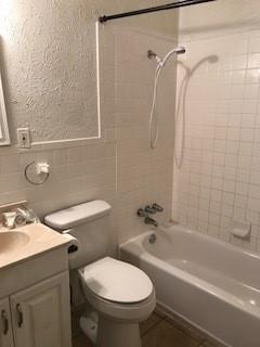 Building Photo - 2818 S 28th St