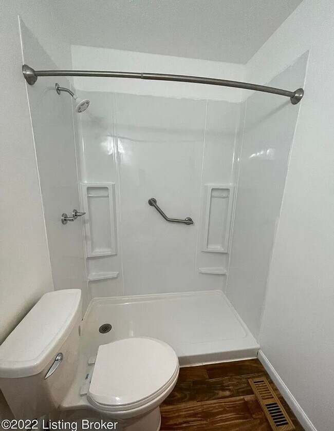 Building Photo - Charming Brick Ranch *OPEN HOUSE 10/05/23*