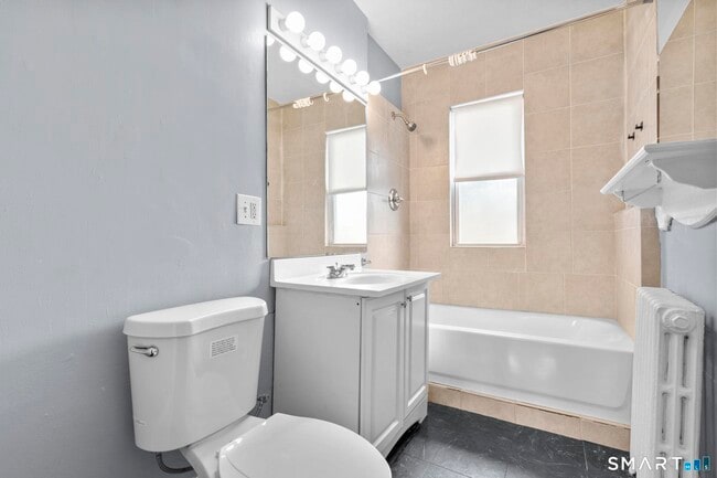 Building Photo - 38 Beacon St