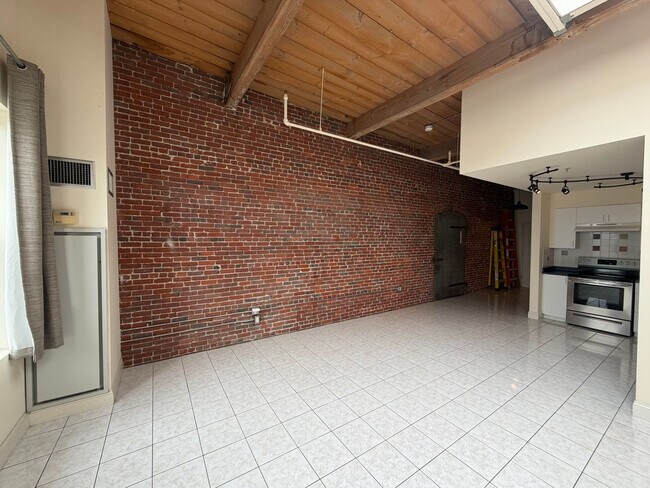 Building Photo - Lowell| Ayer Lofts Studio| Available Now