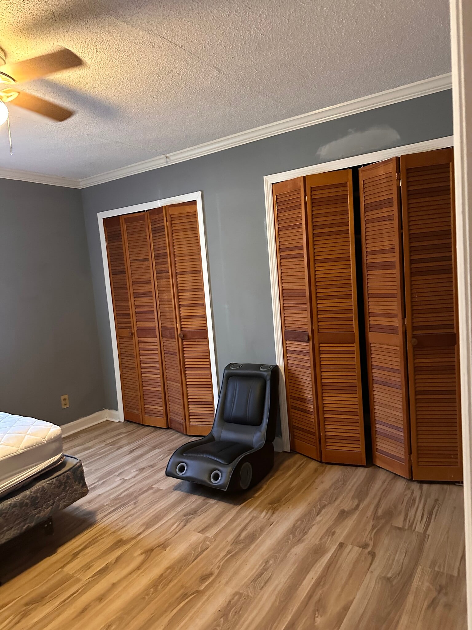 Building Photo - 613 McKinley Ave