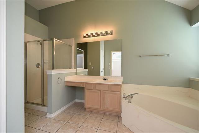 Building Photo - 2421 Princess Ct