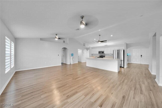 Building Photo - 29 SW 24th Pl