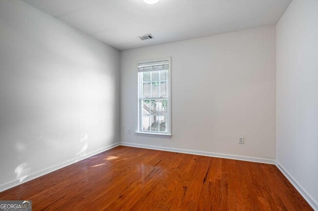 Building Photo - 112 Brianna Way