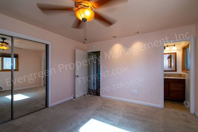Building Photo - 2206 Wakefield Dr