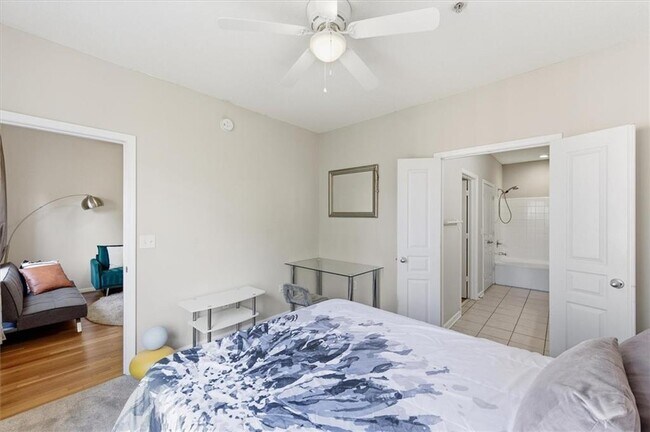 Building Photo - 10 Perimeter Summit Blvd