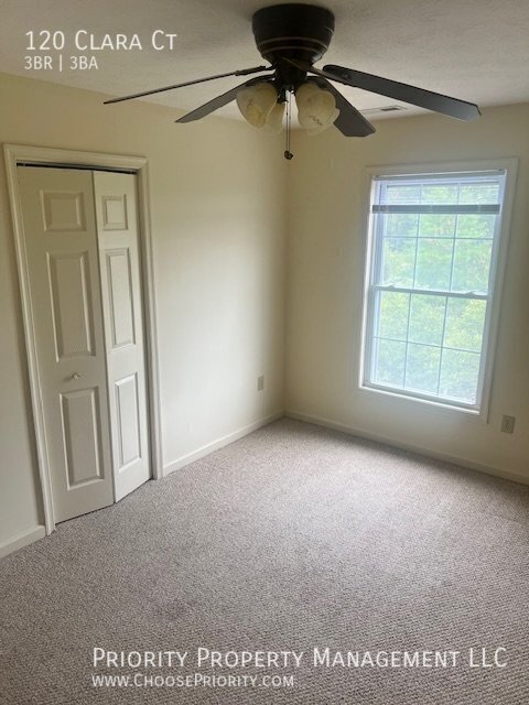 Building Photo - 120 Clara Ct