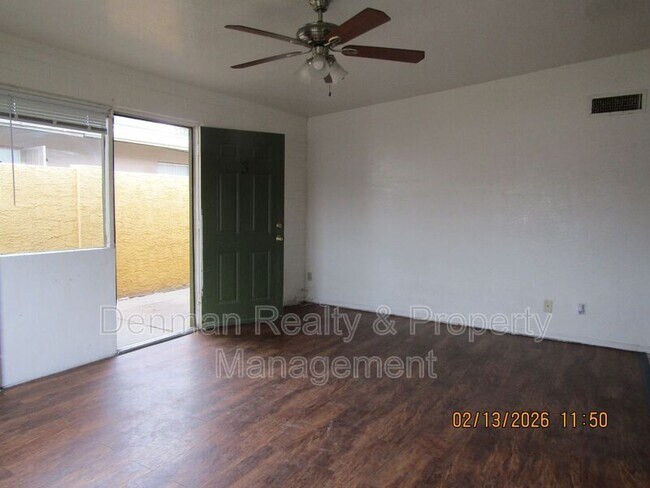 Building Photo - 7109 N 68th Dr