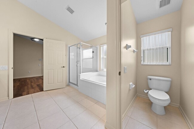 Building Photo - Immaculate 3 Bedroom Home in Gated Community - Stonefield