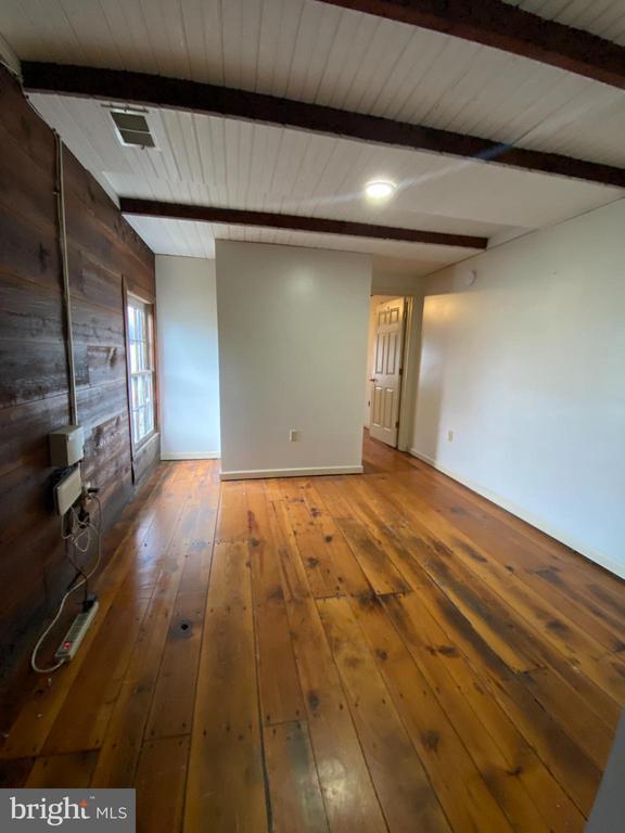 Building Photo - 135 W Main St