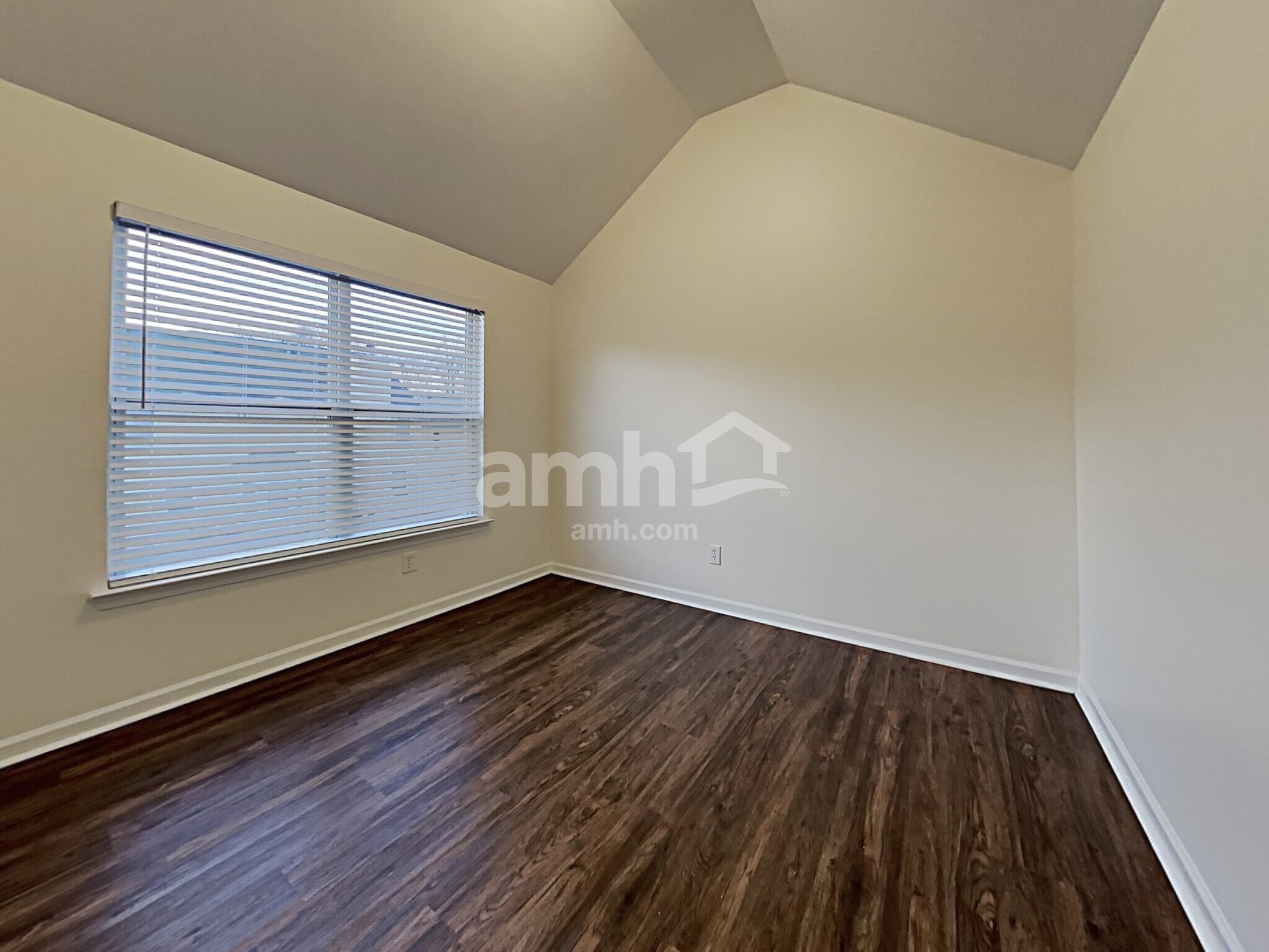 Building Photo - 4150 Arch Pass