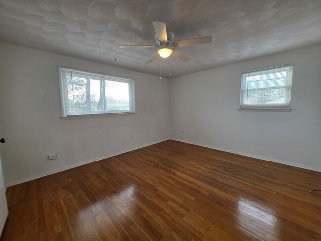 Building Photo - Carolanne Farms