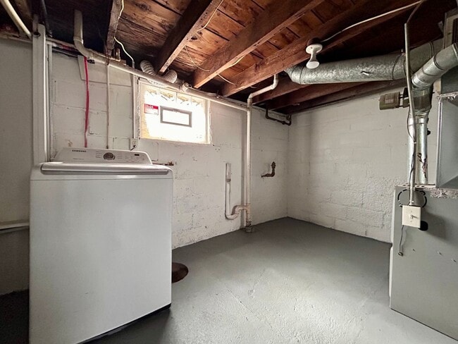 Building Photo - Two Bedroom Home in Muskegon