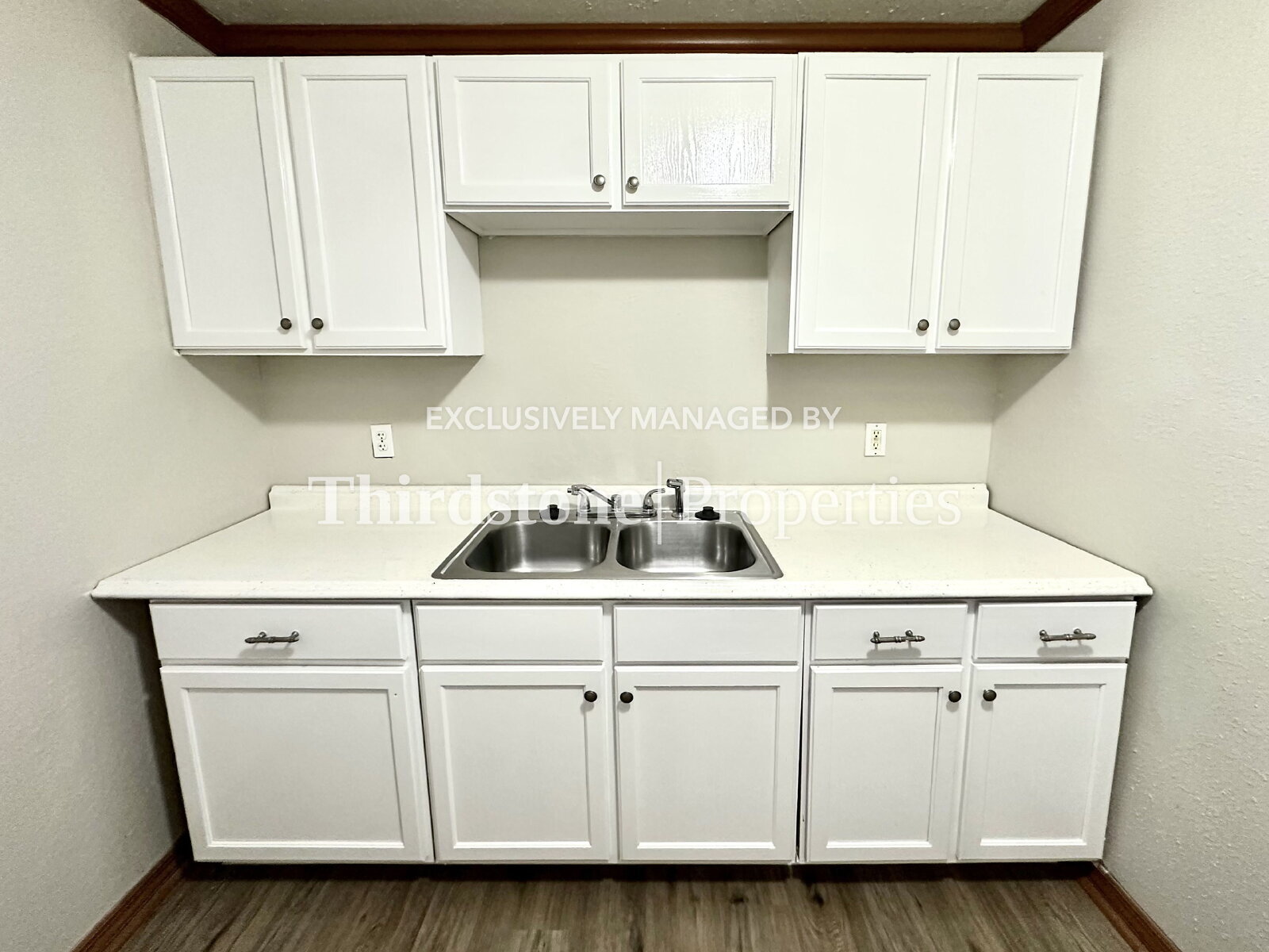 Building Photo - 156 Willow Branch Ave