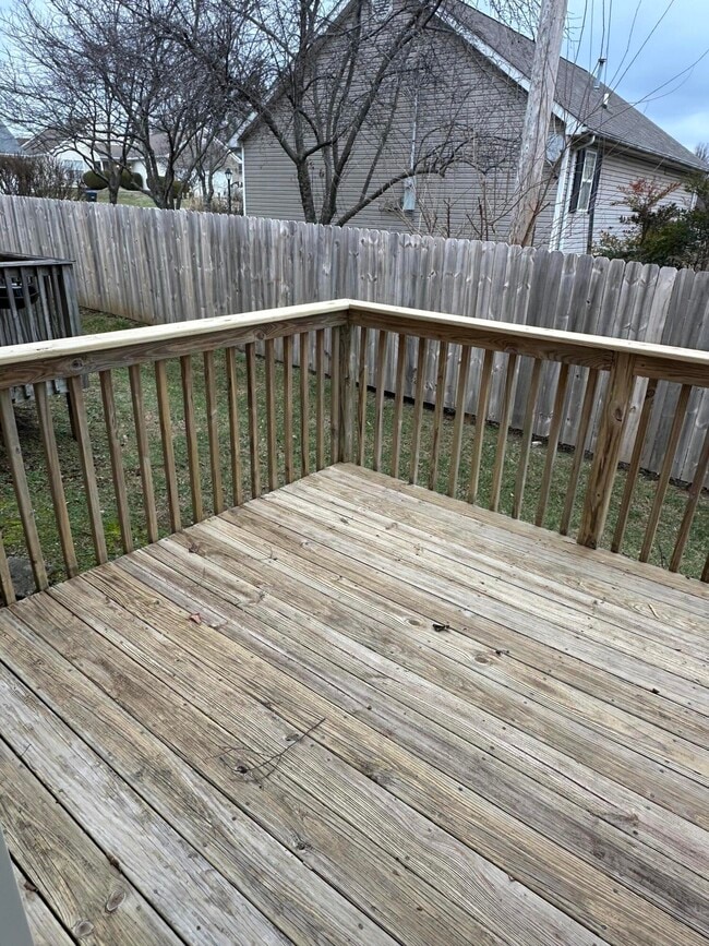 Building Photo - 2003 River Ridge Rd