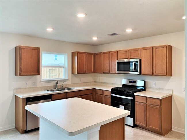 Building Photo - 1215 Painted Bunting Dr