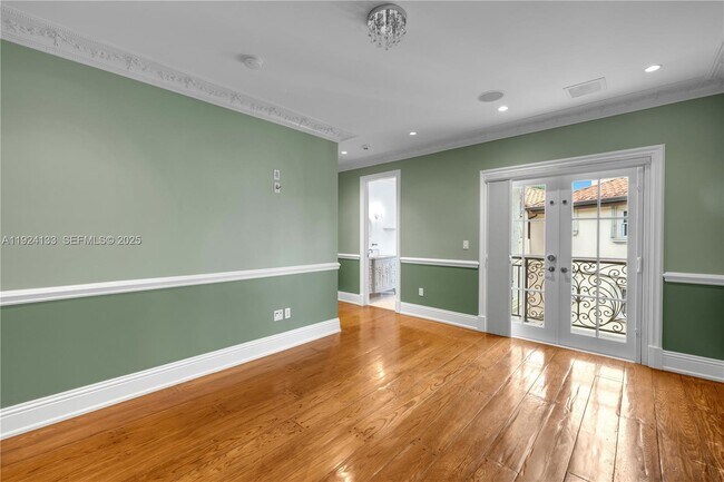 Building Photo - 13671 Deering Bay Dr