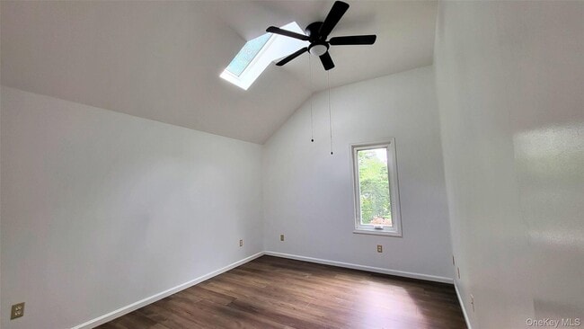 Building Photo - 19 Friendship Ln