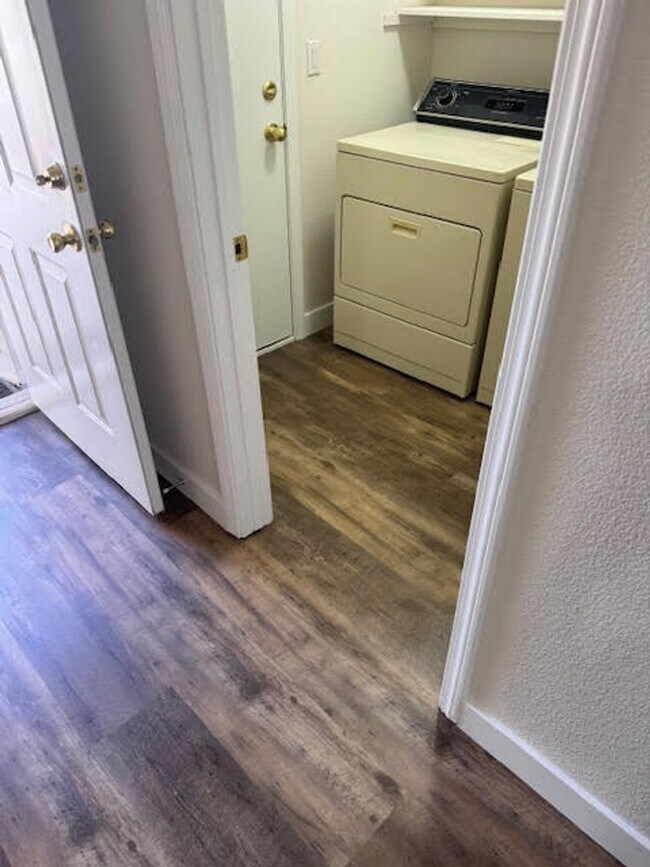 Building Photo - Nice Single Story Home in the Summerlin Area
