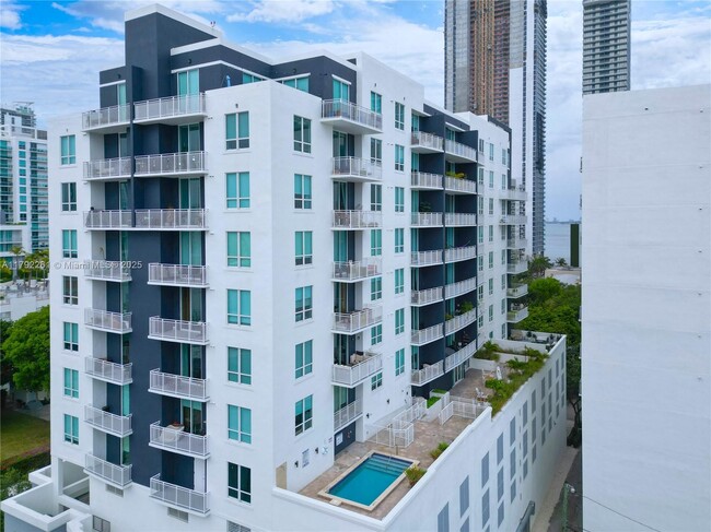 Building Photo - 2275 Biscayne Blvd Blvd