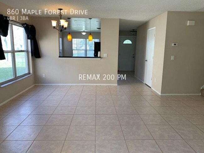 Building Photo - 860 Maple Forest Dr