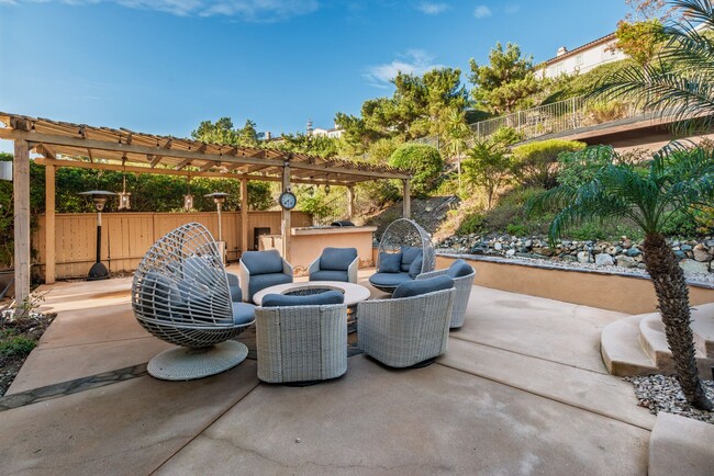 Building Photo - Luxurious home in the Westcliffe Community of San Elijo Approx. 4181sq feet that includes pool/sp...